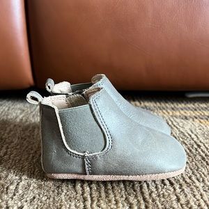 Consciously Baby ‘Yosemite Green’ waxed leather Chelsea boot